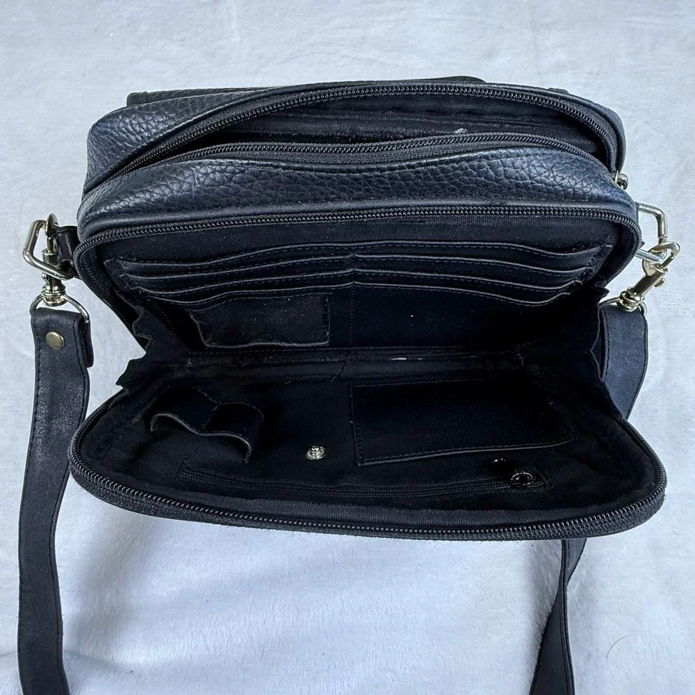 GUESS Black Crossbody Organizer Bag Purse Multi Pocket Shoulder Vintage Style
